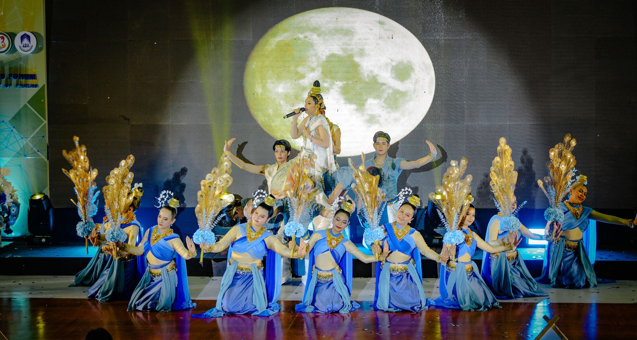 แนวทางการพัฒนาหลักสูตรระดับปริญญาตรี ในหลักสูตรศิลปกรรมศาสตรบัณฑิต (แขนงวิชาดนตรีสากล) และ (แขนงวิชานาฏศิลป์) มหาวิทยาลัยราชภัฏนครราชสีมา